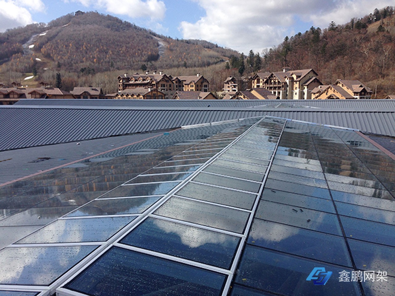 長(zhǎng)白山萬(wàn)達(dá)玻璃屋面