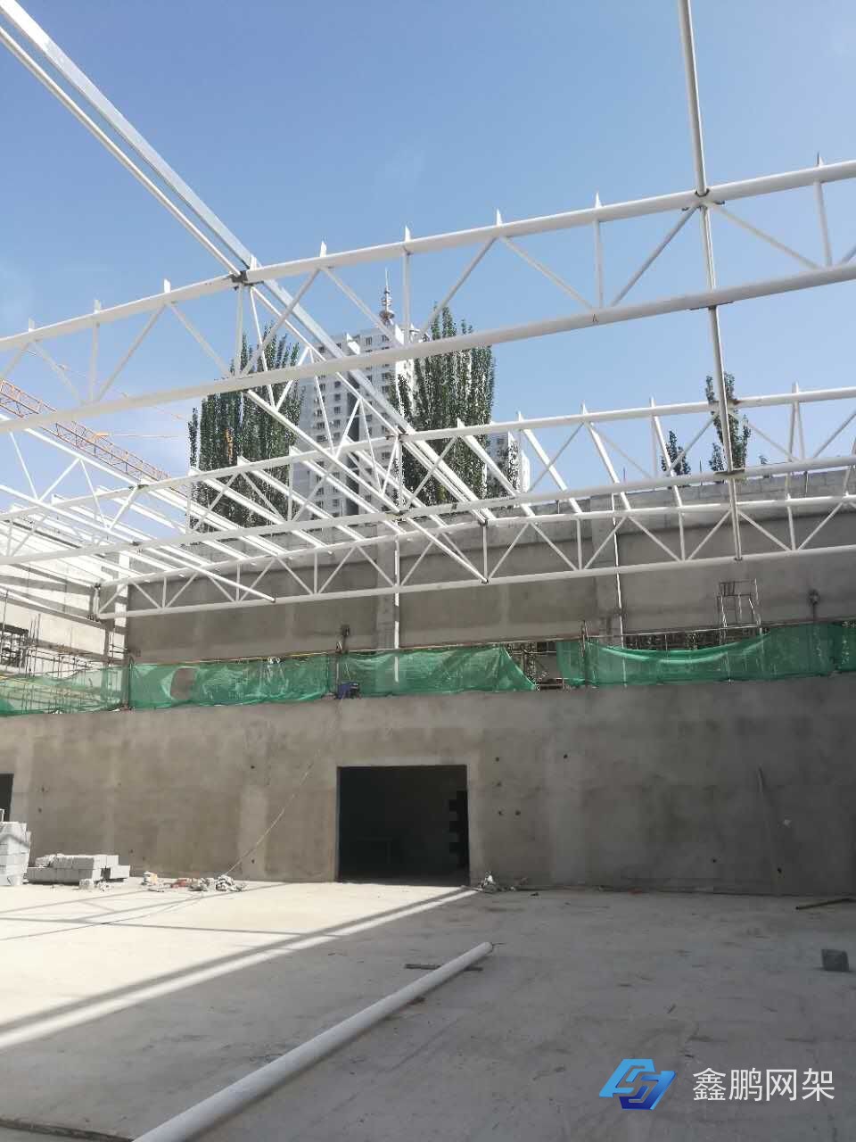新疆庫爾勒體育館屋面網(wǎng)架